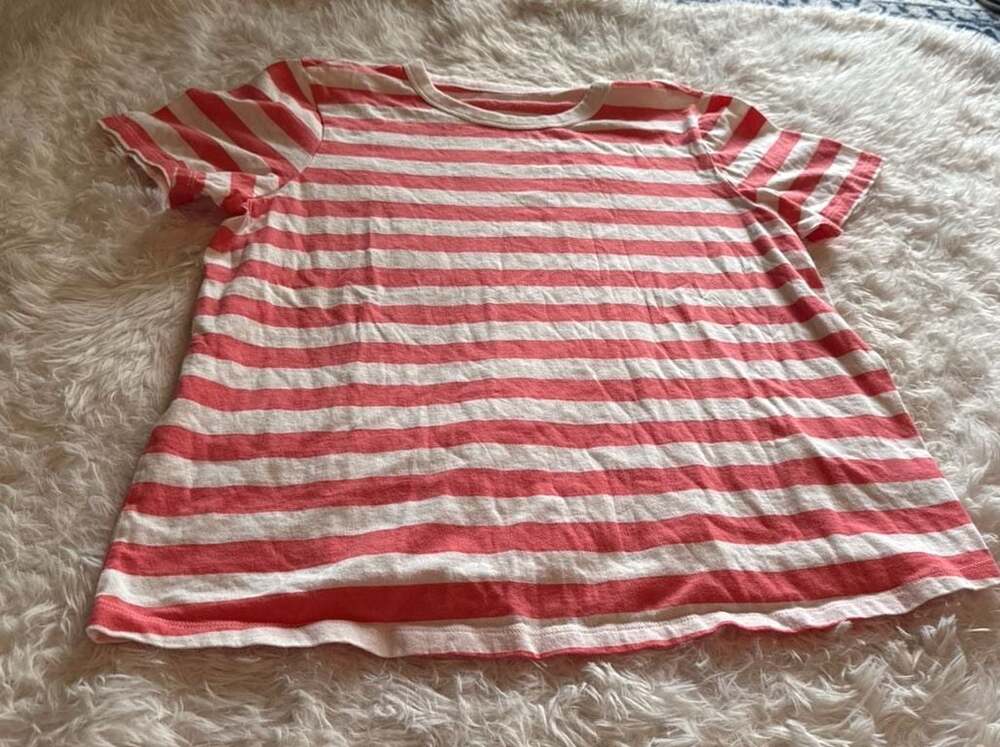 Old Navy‎ Women's Medium Pink and White Striped Short Sleeve Crew Neck T-Shirt